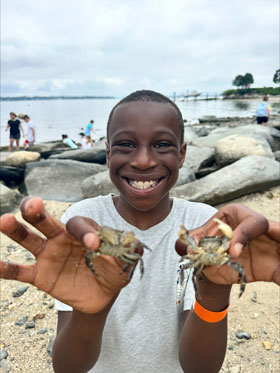 camper with crabs